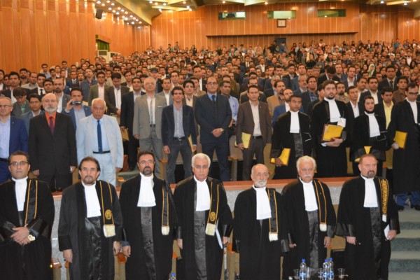 ظرفیت کانون وکلای دادگستری استان مرکزی برای آزمون وکالت سال ۹۵، ۱۵ نفر تعیین شد